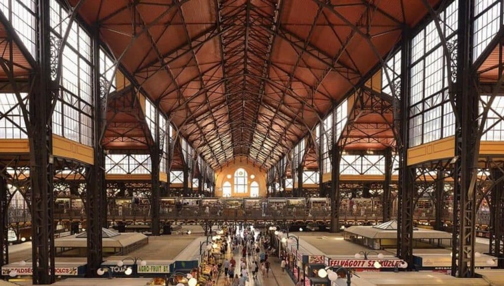 Mercado Central de Budapest: Gastronomía, Artesanía y Souvenirs